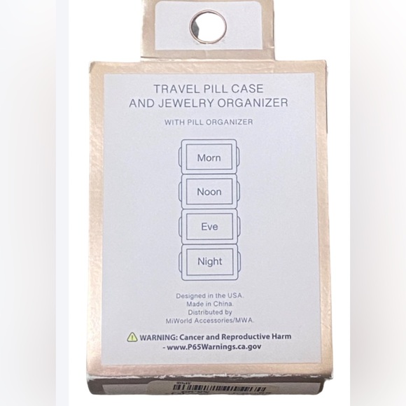 ELLEN TRACY TRAVEL PILL CASE & JEWELRY ORGANIZER GREEN LIGHT WEIGHT - Picture 3 of 5